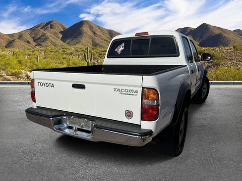 Used 2004 Toyota Tacoma PreRunner w/ Convenience Pkg RWD image 3