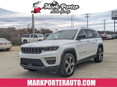 Used 2023 Jeep Grand Cherokee Limited image 1