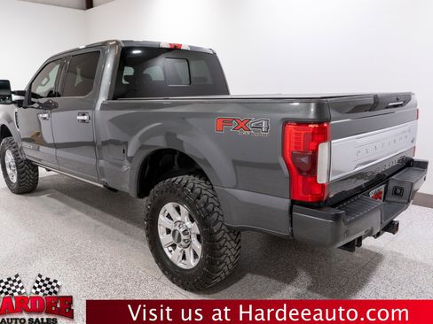 Used 2018 Ford F250 Platinum w/ Platinum Ultimate Package AWD/4WD image 3