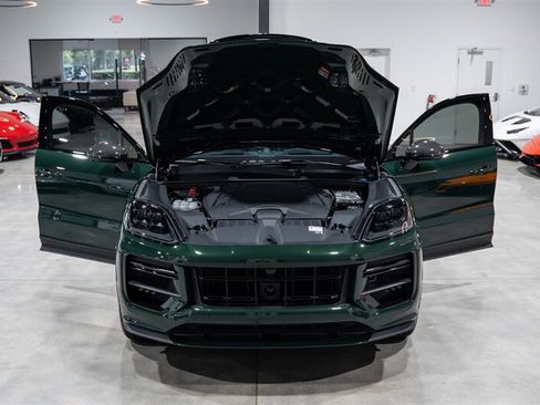 Used 2024 Porsche Cayenne Turbo GT AWD/4WD image 44