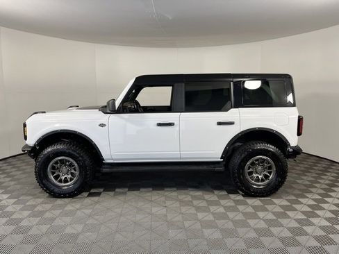 Used 2024 Ford Bronco Wildtrak image 4