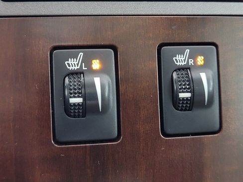 Used 2012 Toyota Venza LE image 26