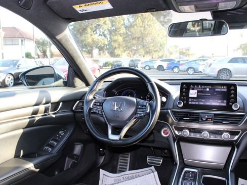 Used 2022 Honda Accord Sport image 32