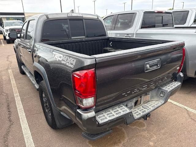 Used 2016 Toyota Tacoma TRD Off-Road AWD/4WD image 3