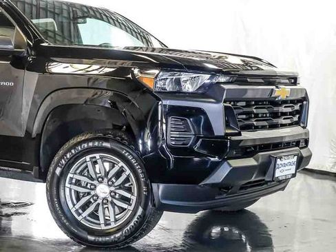 Used 2026 Chevrolet Colorado LT w/ Advanced Trailering Package AWD/4WD image 3
