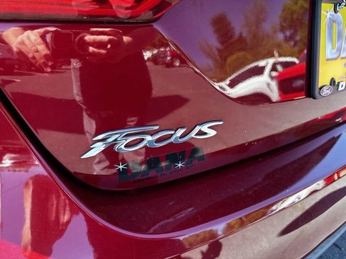 Used 2014 Ford Focus SE w/ SE Sport Package FWD image 42
