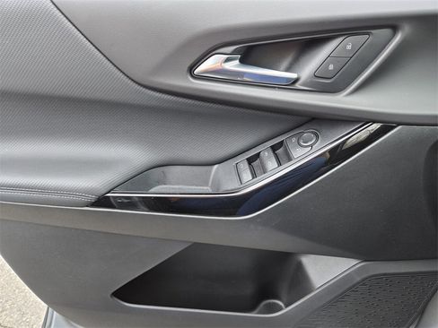 New 2026 Chevrolet Equinox LT image 25