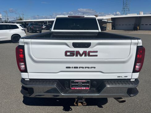 Used 2022 GMC Sierra 2500 SLE w/ SLE Convenience Package image 6