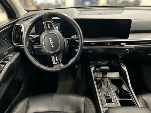 Used 2024 Kia Sorento S image 19