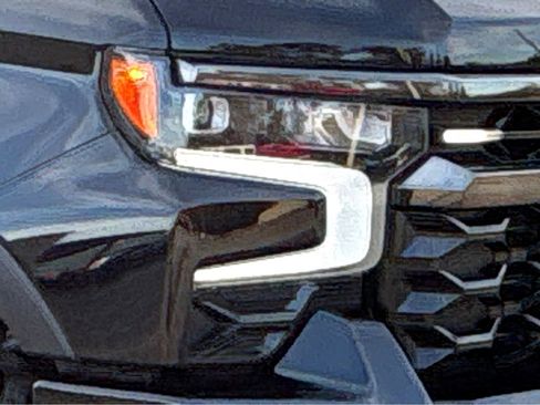 Certified 2025 Chevrolet Silverado 1500 ZR2 image 19