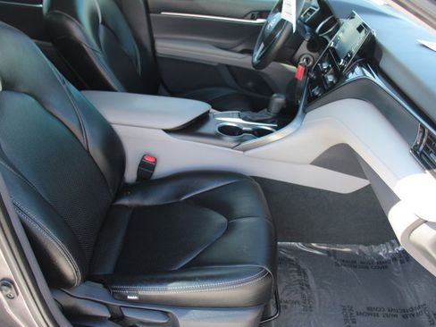 Certified 2022 Toyota Camry LE FWD image 20