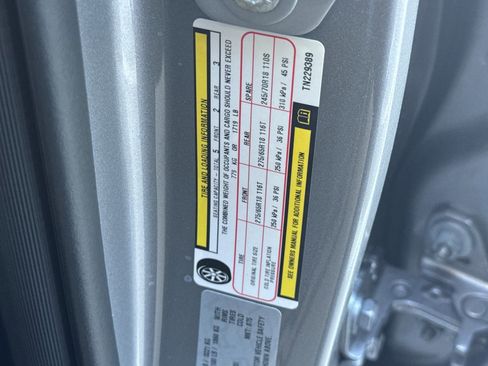 New 2026 RAM 1500 4x4 Crew Cab image 25