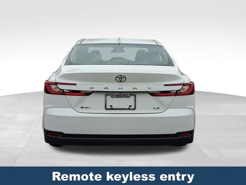 Used 2025 Toyota Camry LE image 6