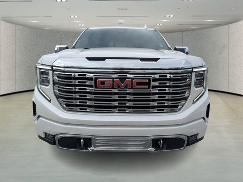 Used 2024 GMC Sierra 1500 Denali w/ Technology Package image 8
