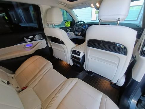 Used 2024 Mercedes-Benz GLS 580 4MATIC image 57