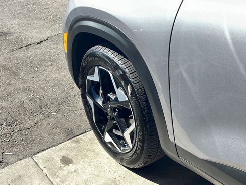 Used 2025 Kia Seltos S image 32