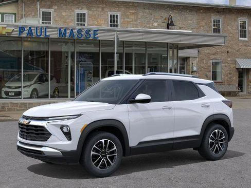 New 2026 Chevrolet TrailBlazer LT image 2