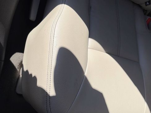 Used 2012 Ford Edge Limited FWD image 27
