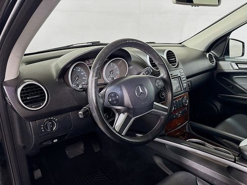 Used 2011 Mercedes-Benz ML 350 4MATIC image 9