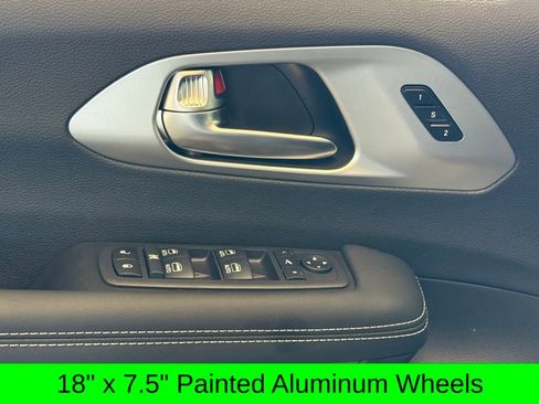 New 2026 Chrysler Pacifica Limited w/ S Appearance Package image 18