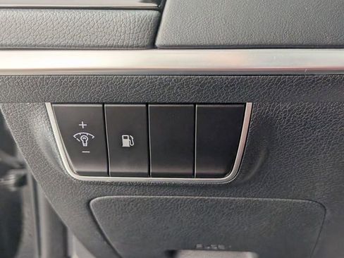 Used 2018 Kia Stinger GT1 image 16