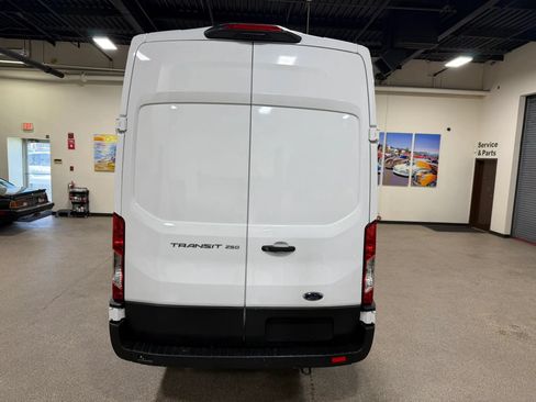 Used 2023 Ford Transit 250 148 High Roof Extended RWD image 17