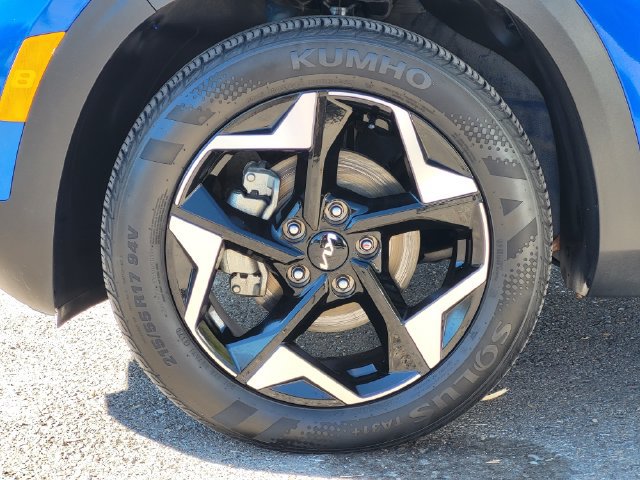 Used 2025 Kia Seltos S FWD image 6
