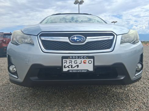 Used 2017 Subaru Crosstrek 2.0i Premium AWD/4WD image 5