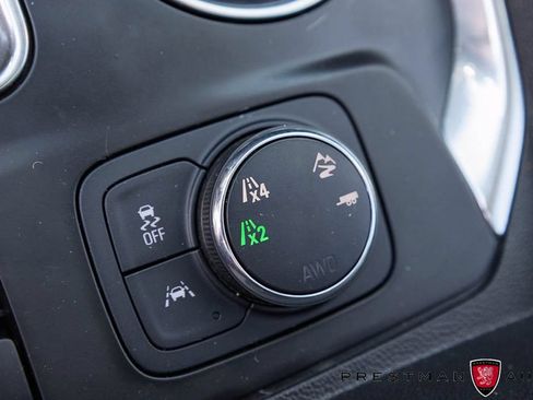 Used 2020 Chevrolet Traverse RS w/ LPO, 'HIT The Road' Package AWD/4WD image 13