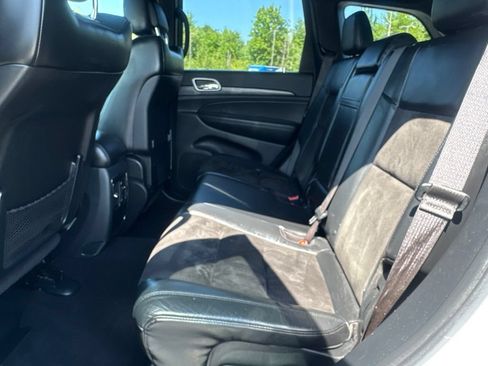 Used 2020 Jeep Grand Cherokee Laredo w/ Quick Order Package 2BN North AWD/4WD image 20