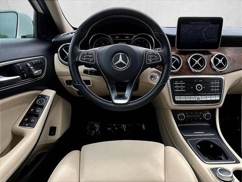 Used 2020 Mercedes-Benz GLA 250 4MATIC image 7