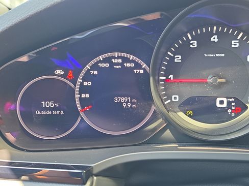 Certified 2023 Porsche Cayenne AWD/4WD image 22