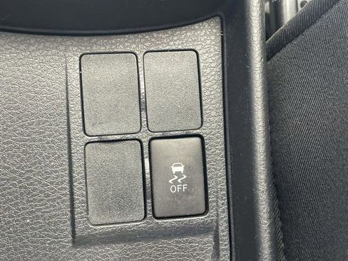 Used 2017 Toyota Yaris L FWD image 28
