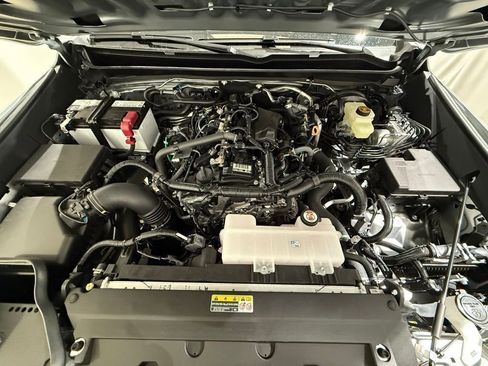 New 2026 Toyota Tacoma 2WD Xtracab image 10