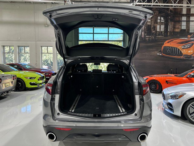 Used 2018 Alfa Romeo Stelvio Ti Sport AWD/4WD image 38