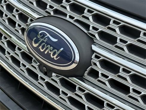 Certified 2022 Ford Explorer Limited w/ Equipment Group 301A image 26