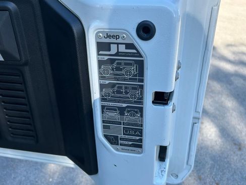 Certified 2020 Jeep Wrangler Unlimited Rubicon image 44