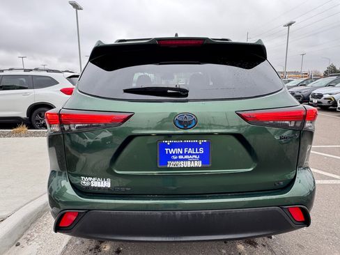 Used 2023 Toyota Highlander LE image 7