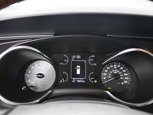 Used 2019 Toyota Sequoia Platinum RWD image 6
