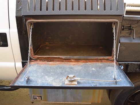 Used 2014 Ford F550 4x4 Crew Cab Super Duty image 49