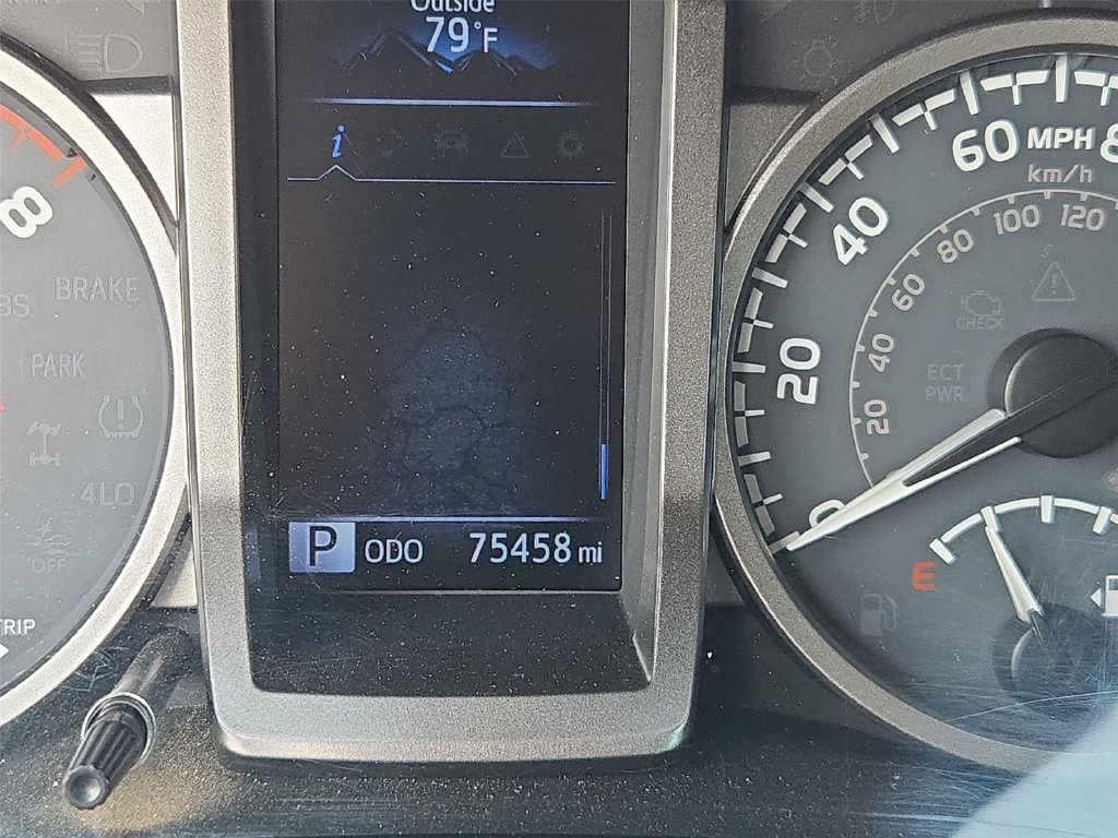 Used 2019 Toyota Tacoma SR5 RWD image 4