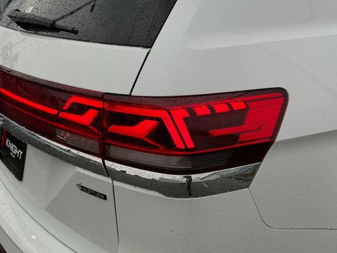 New 2026 Volkswagen Atlas SEL image 7