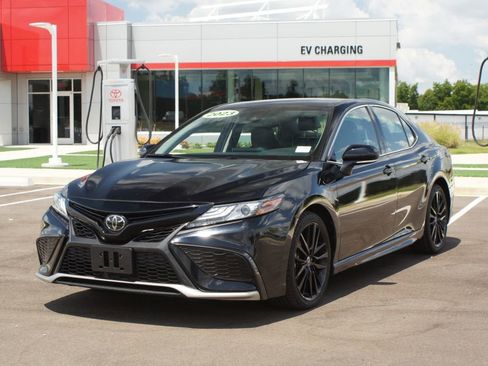 Used 2023 Toyota Camry XSE image 22