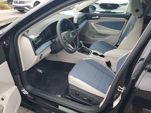 New 2026 Volkswagen Jetta SE FWD image 15