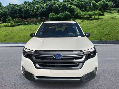 New 2025 Subaru Forester Premium image 8