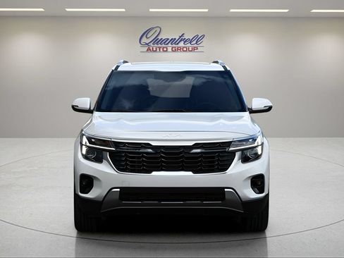 Used 2024 Kia Seltos EX AWD/4WD image 9