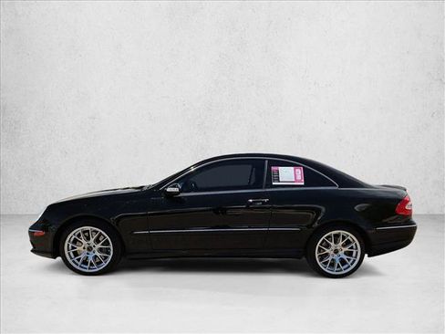 Used 2005 Mercedes-Benz CLK 500 Coupe image 9