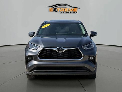 Used 2023 Toyota Highlander Limited AWD/4WD image 9