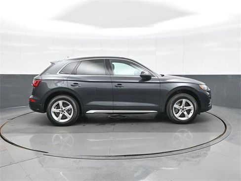 Used 2023 Audi Q5 2.0T Premium w/ Convenience Package image 8