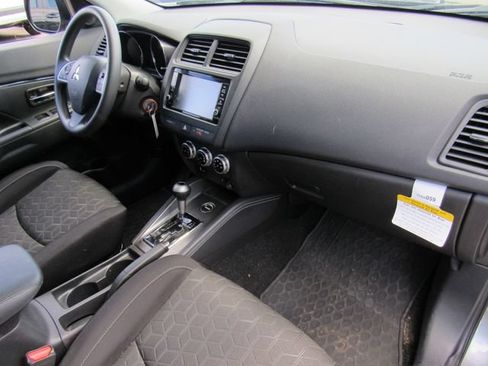 Used 2024 Mitsubishi Outlander Sport ES AWD/4WD image 10
